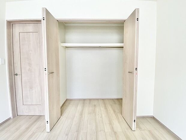 ご家族の思い出も大切にしまっておけるたっぷり収納。 