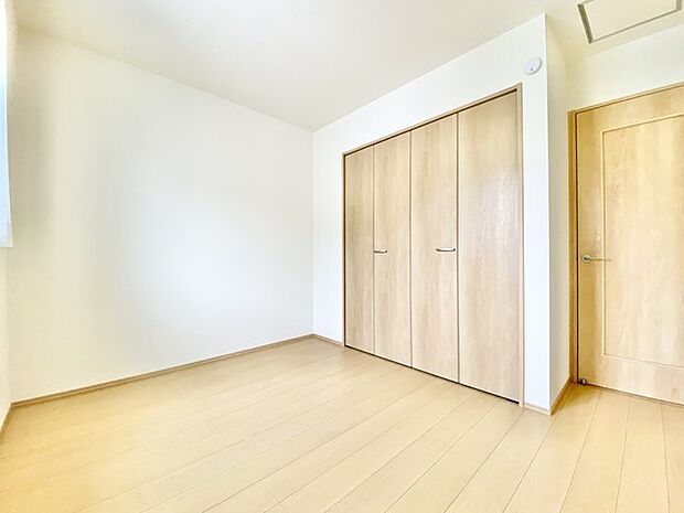 部屋ごとに設けた収納は、住みやすさへのこだわり。
