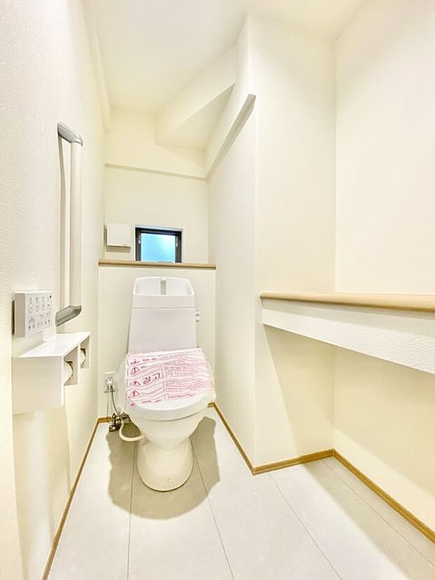 清潔好きには欠かせないウォシュレット機能付き。
