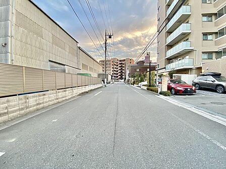 前面道路含む現地写真