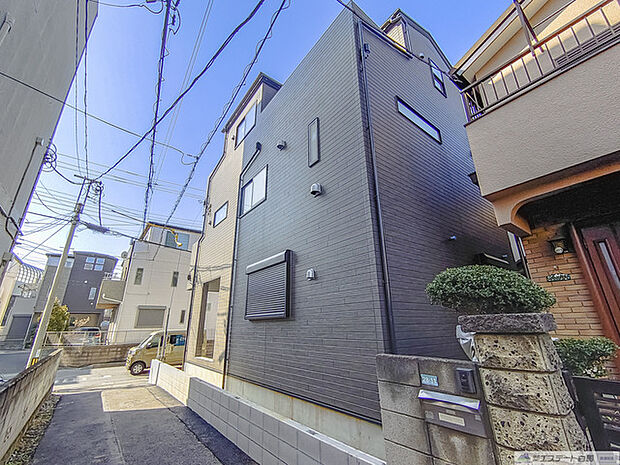 私道奥から物件前面