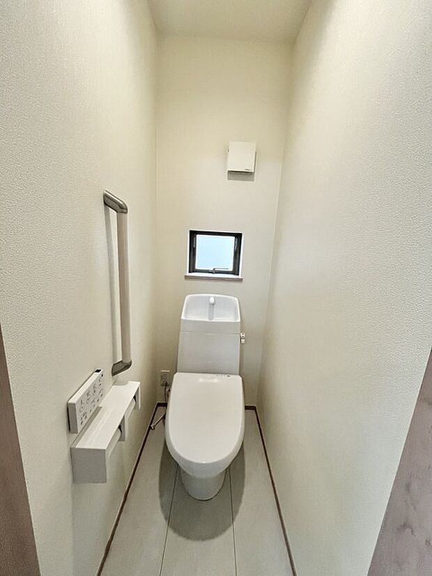 清潔好きには欠かせないウォシュレット機能付き。 