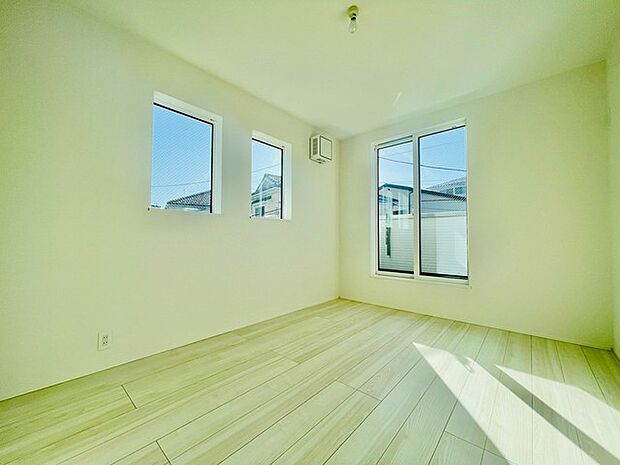 穏やかな光が広がる、心地よい空間。