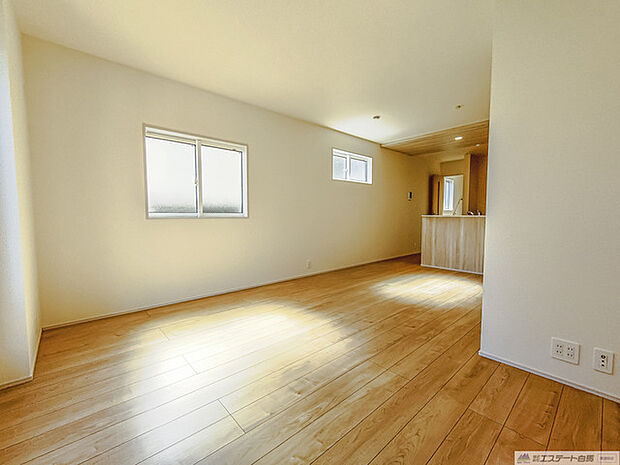 開放感と採光にこだわった広々LDK。