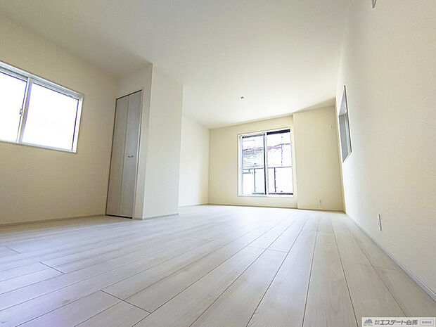 リビングダイニング