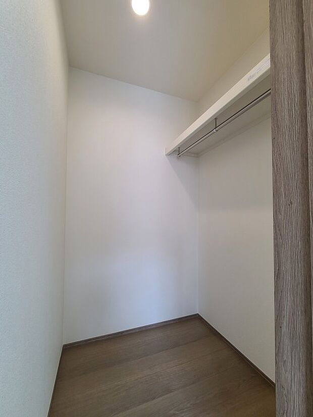 ウォークインクロゼットのある住まいで収納上手な生活。