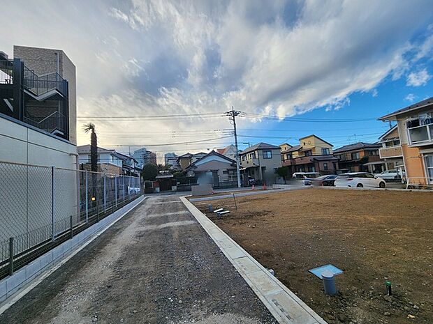前面道路含む現地写真