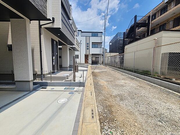 前面道路含む現地写真