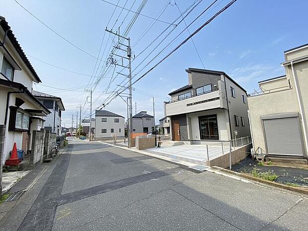 前面道路含む現地写真 