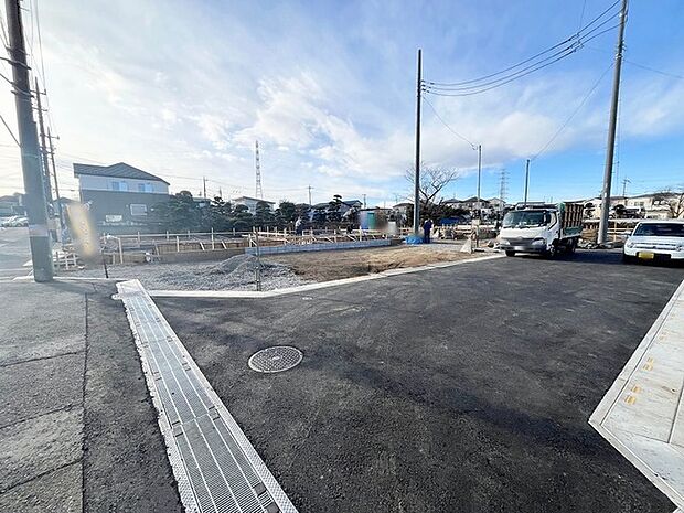 前面道路含む現地写真 