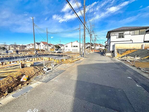 前面道路含む現地写真 