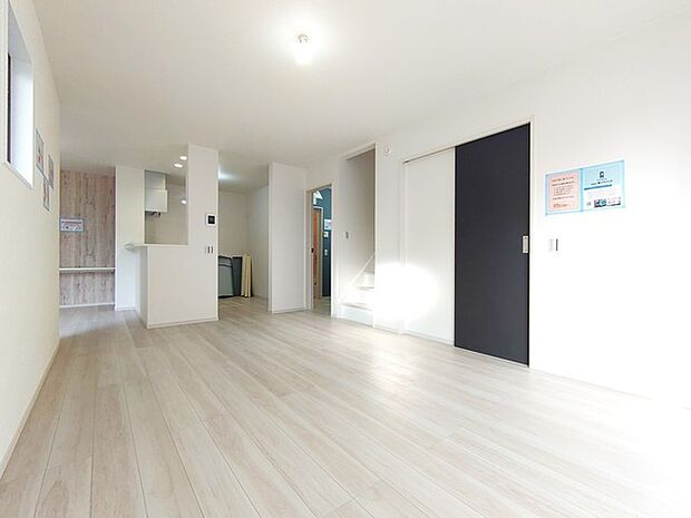 お家の中心となる大きな空間がご家族のコミュニケーションスペースになる筈です。