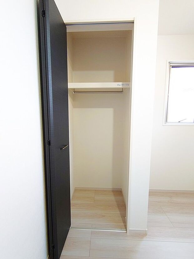 部屋ごとに設けた収納は、住みやすさへのこだわり。