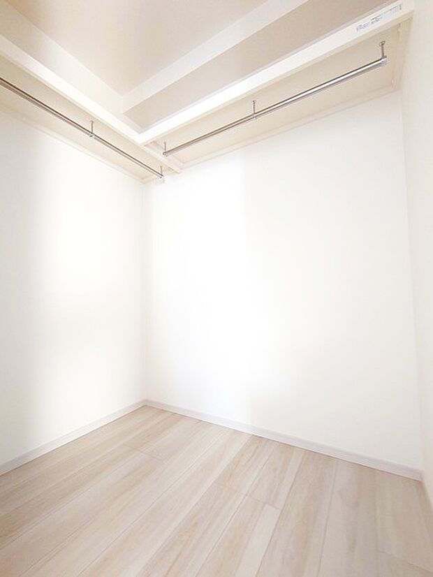 ウォークインクローゼット 