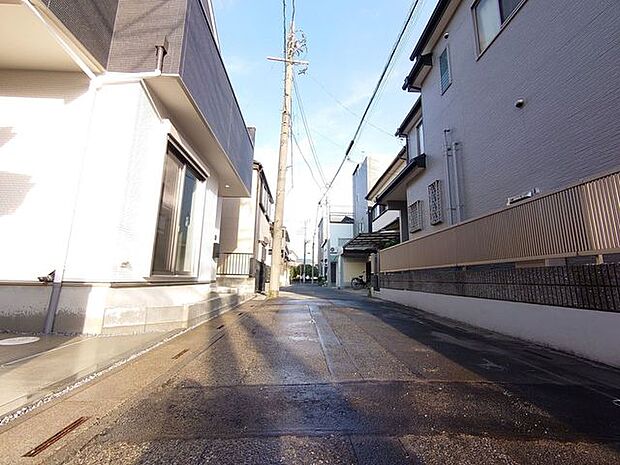 前面道路含む現地写真 