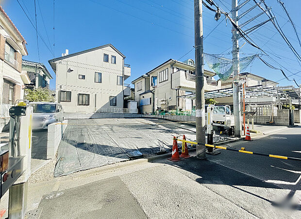 前面道路含む現地写真 