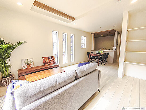 温もりある柔らかな光に満ちた寛ぎのひととき