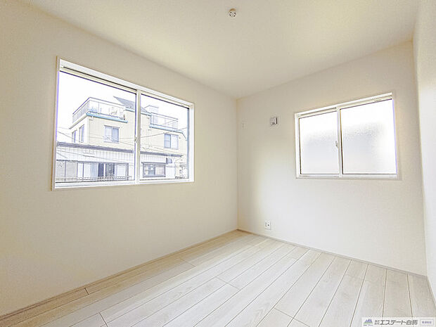 窓から広がる開放感、やすらぎのある日々