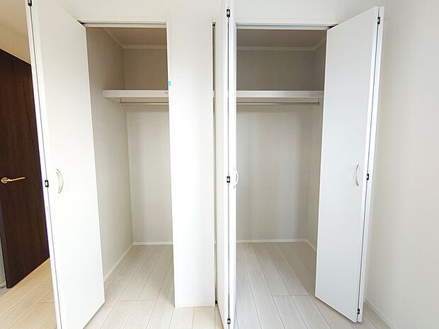 部屋ごとに設けた収納は、住みやすさへのこだわり。 