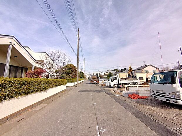 前面道路含む現地写真