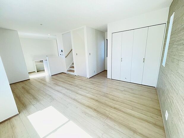 家族団らんの時間も増えそうなくつろぎのLDK。