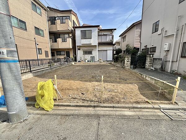 外観：311002348352