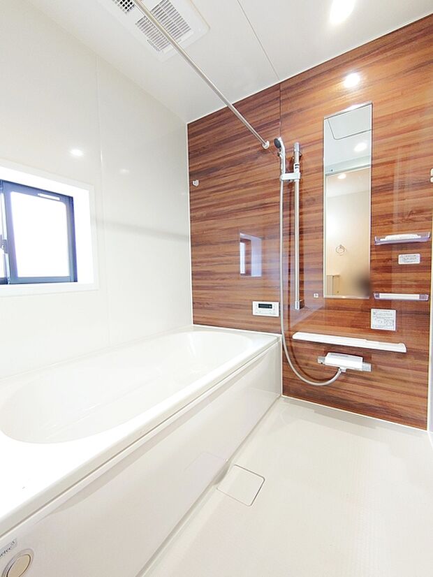 ≪ 雨の日のお洗濯にも大活躍な浴室乾燥機付 ≫