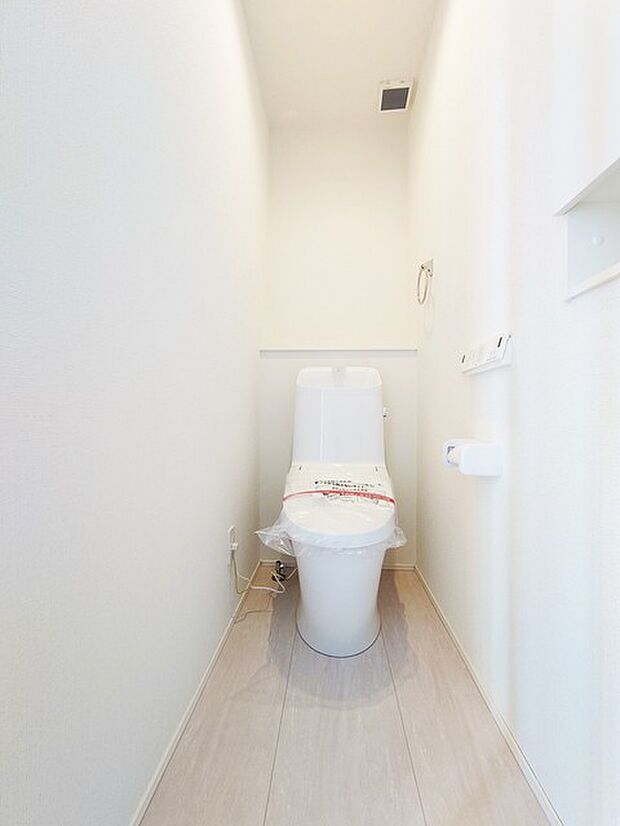 新築戸建てなら今や標準装備は当たり前。気持ちいいウォシュレット機能。 