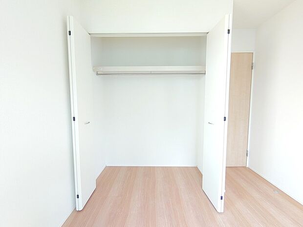 全居室に収納があります!住空間が快適に!