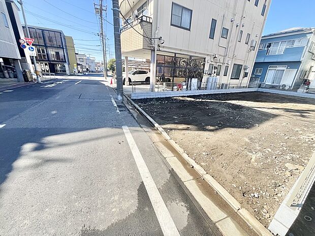 前面道路含む現地写真