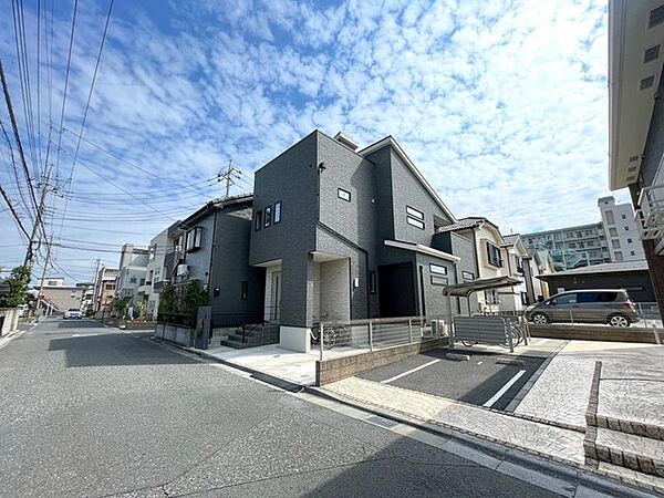 外観：311002446056
