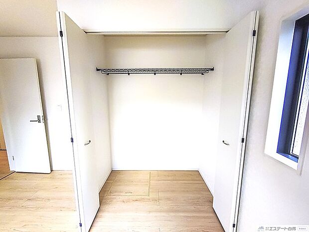 部屋に設けた収納は、住みやすさへのこだわり。