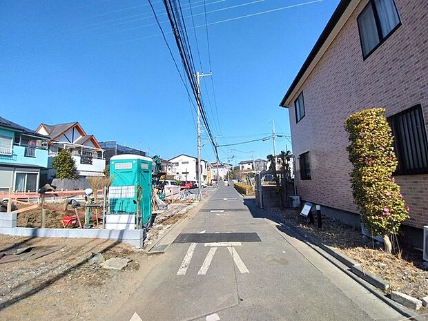 前面道路含む現地写真