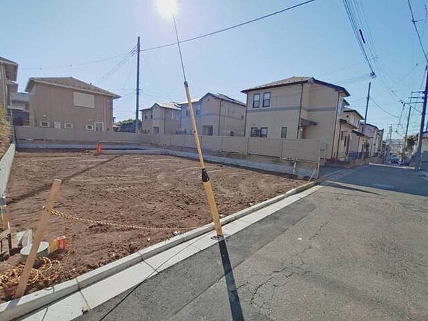 前面道路含む現地写真 