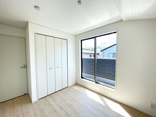 部屋ごとに設けた収納は、住みやすさへのこだわり。