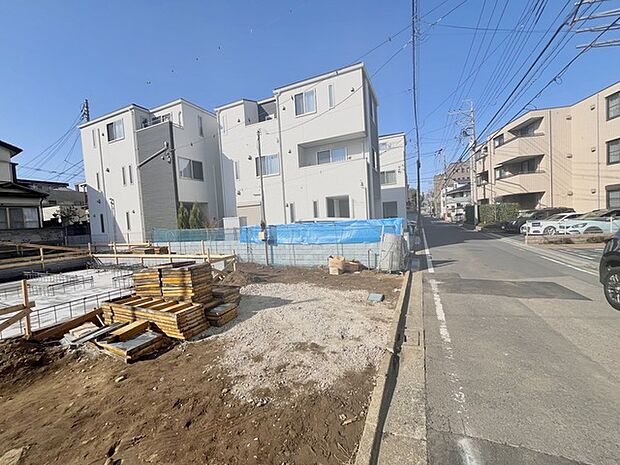 前面道路含む現地写真 