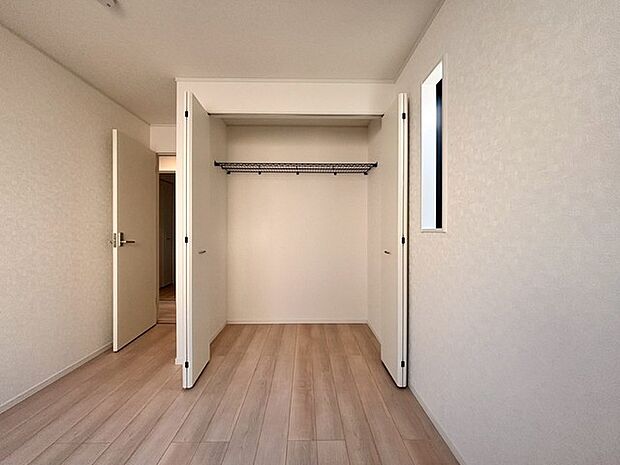 ご家族の思い出も大切にしまっておけるたっぷり収納。 