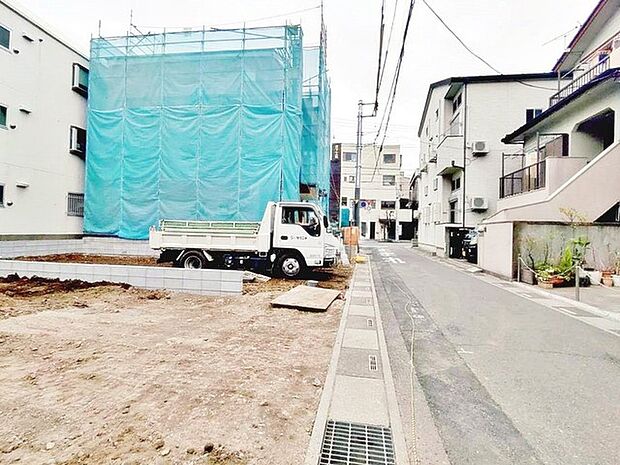 前面道路含む現地写真 