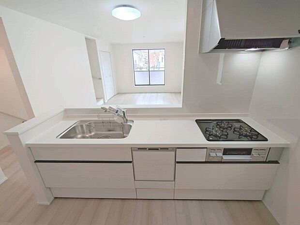 お料理を効率的に、楽しく。あったらいいなをかなえてくれるシステムキッチン。 