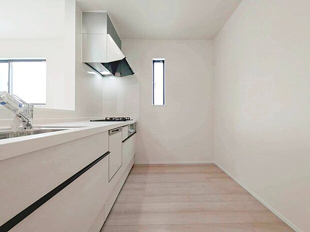 料理をしながらでもご家族との会話を楽しめるキッチン。 