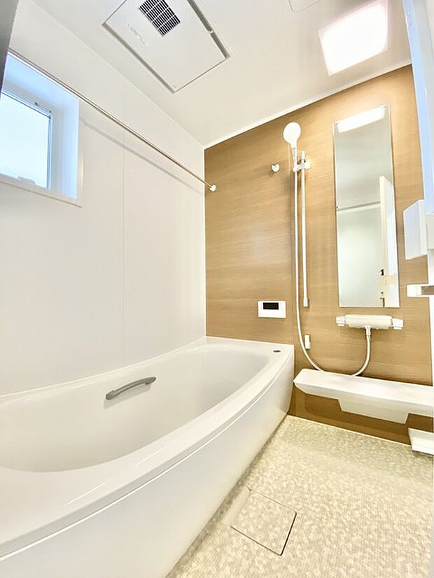 浴室暖房付で冬のシャワーも快適です!