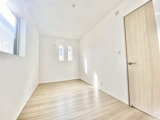 完成済み、実物をじっくりチェックできます。