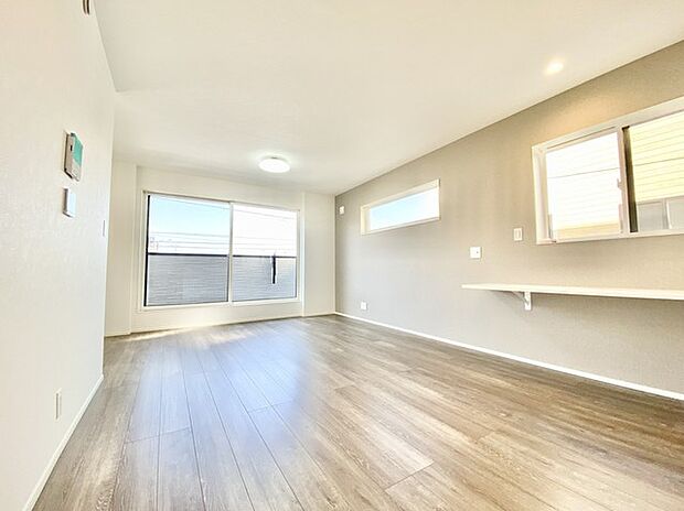 家族が自然に集りそうな広さが魅力のLDK。