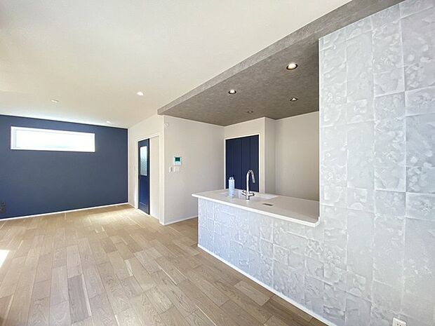 お家の中心となる大きな空間がご家族のコミュニケーションスペースになる筈です。