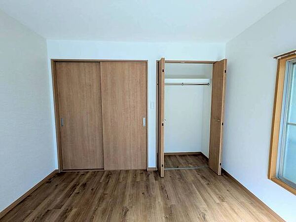 部屋ごとに設けた収納は、住みやすさへのこだわり。