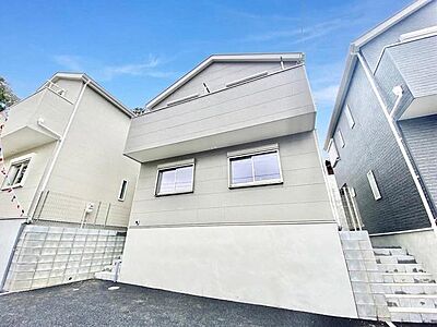 外観:完成物件だから、引っ越したあとの配置や動線も分かりやすい。 外観:完成物件だから、引っ越したあとの配置や動線も分かりやすい。