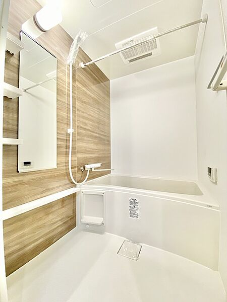 浴室暖房付で冬のシャワーも快適です！