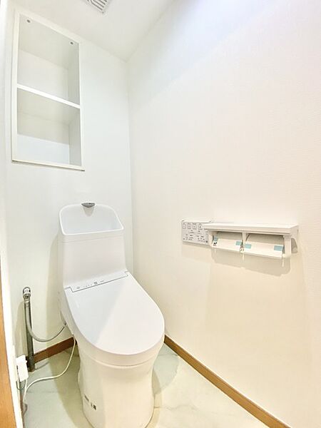 清潔好きには欠かせないウォシュレット機能付き。