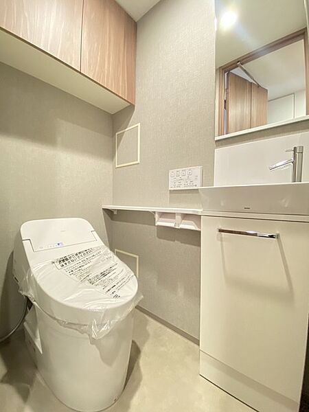 落ち着いた色合いが心地よい、整えられた空間