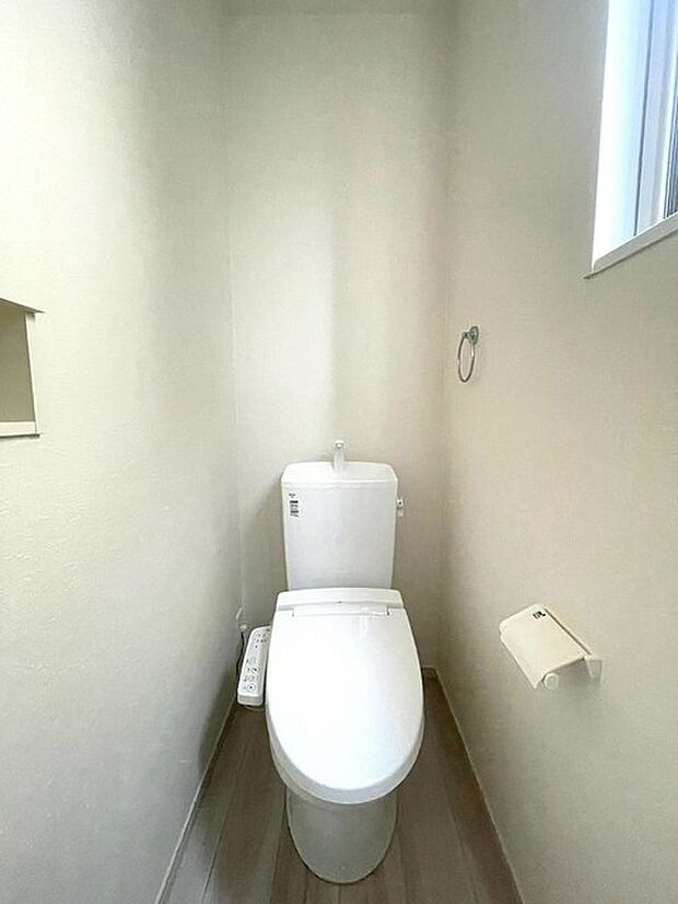 清潔好きには欠かせないウォシュレット機能付き。